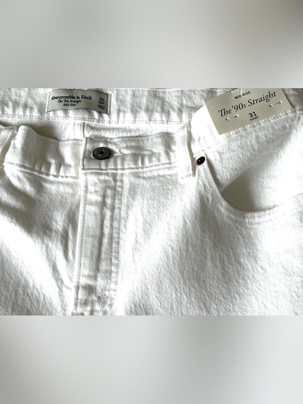 Abercrombie The ’90s Straight Mid Rise Jeans White Size 31 Short NWT - Picture 4 of 7